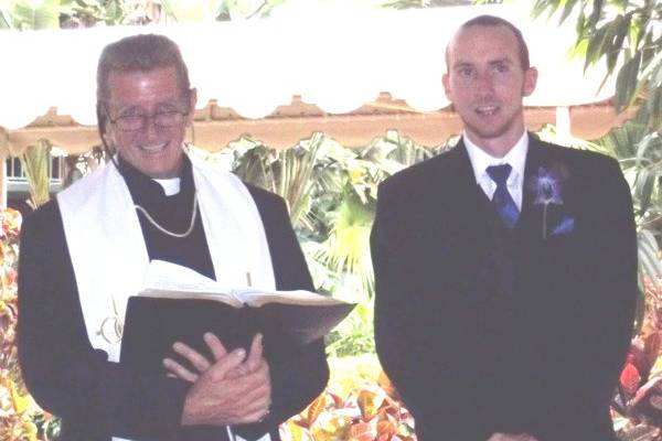 Eternal Weddings 4U - Wedding Officiant.