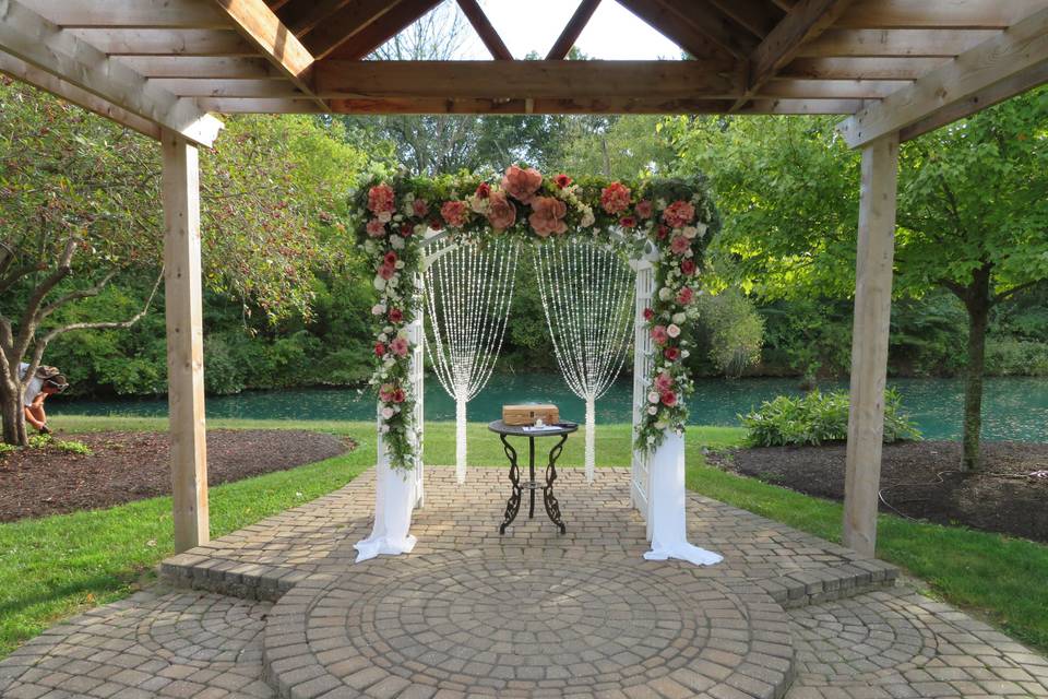 Ceremony Opt. 2: Custom Arbor