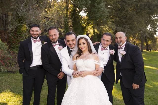 Couple and groomsmen