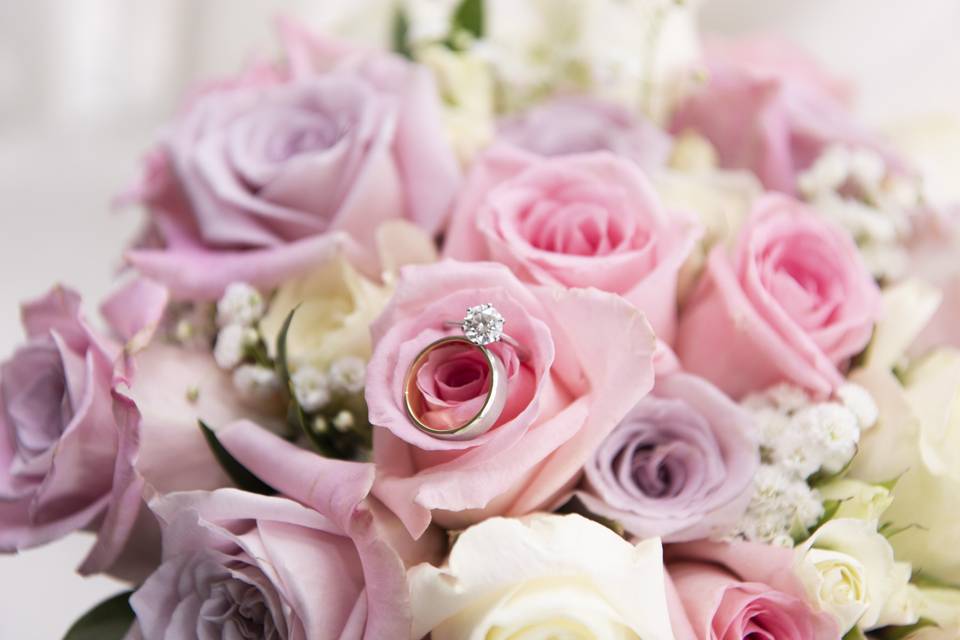 Flowers and rings
