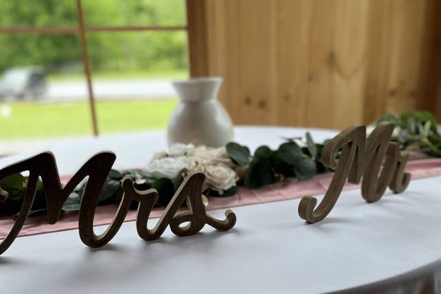 Sweetheart table