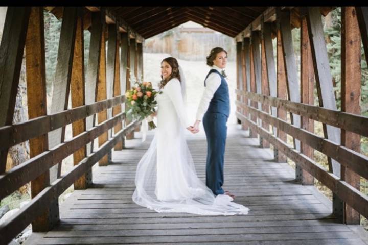 Wedding bridge
