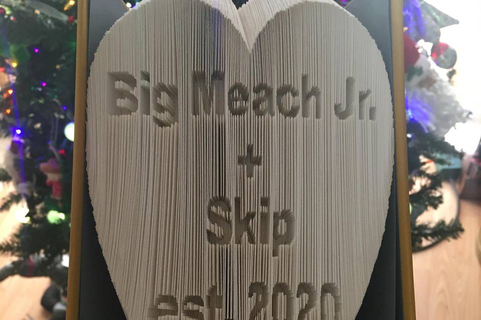 Dilly Dally's Custom Book Folding