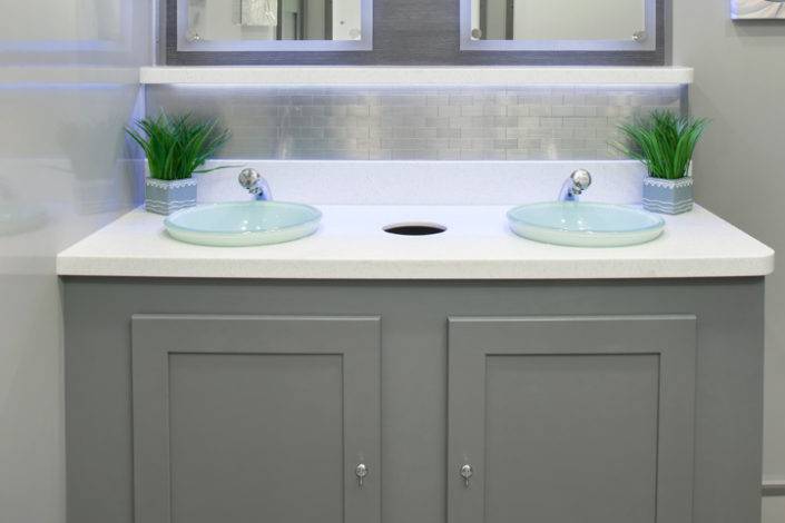 Sinks with Running water