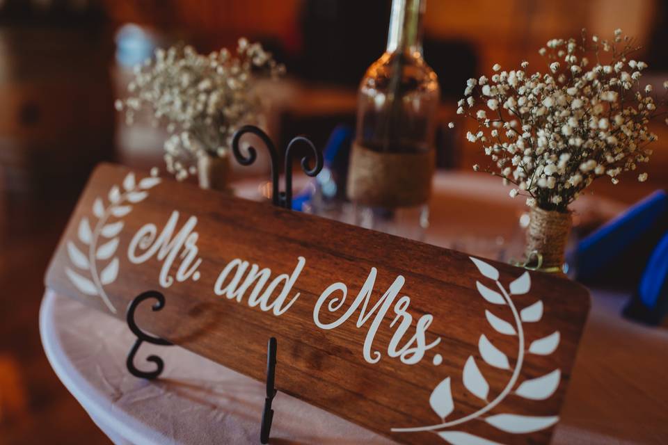 Rustic Mr. and Mrs. sign