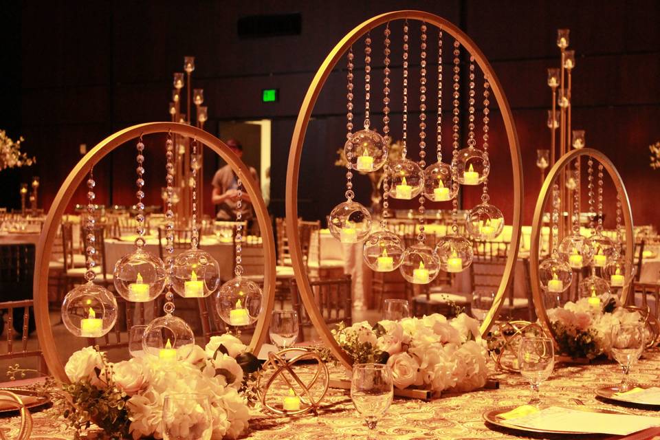 Round Centerpieces