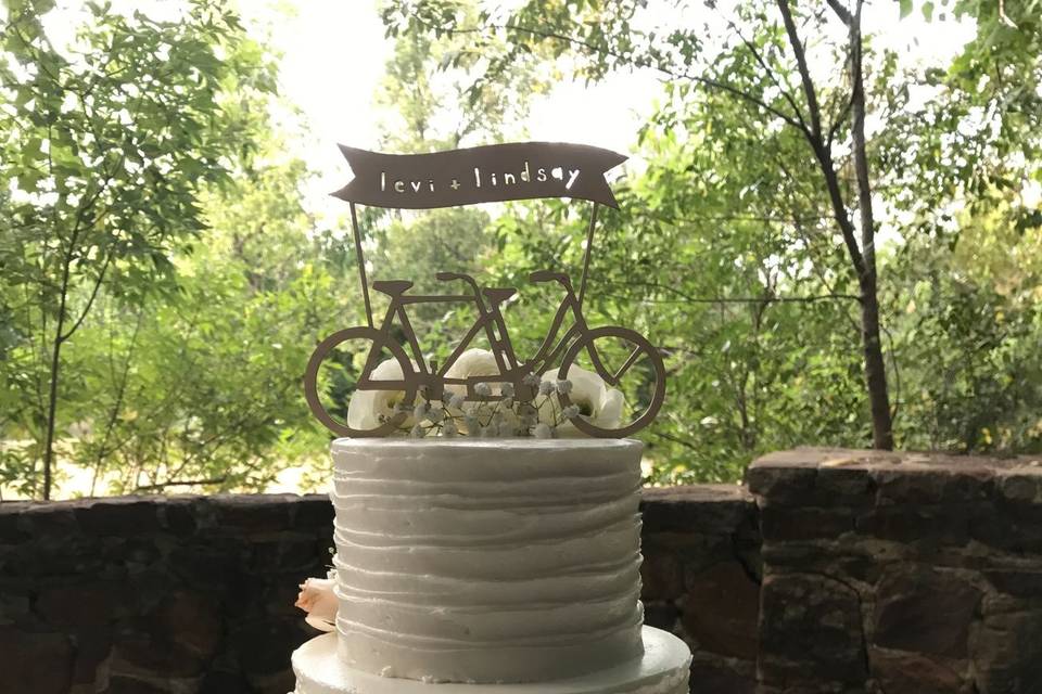 Buttercream texture and floral