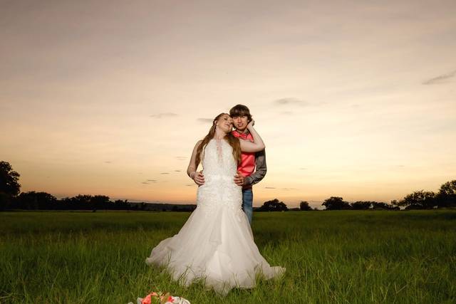 Texas Sun Weddings - Wedding Florists - Lewisville, TX - WeddingWire