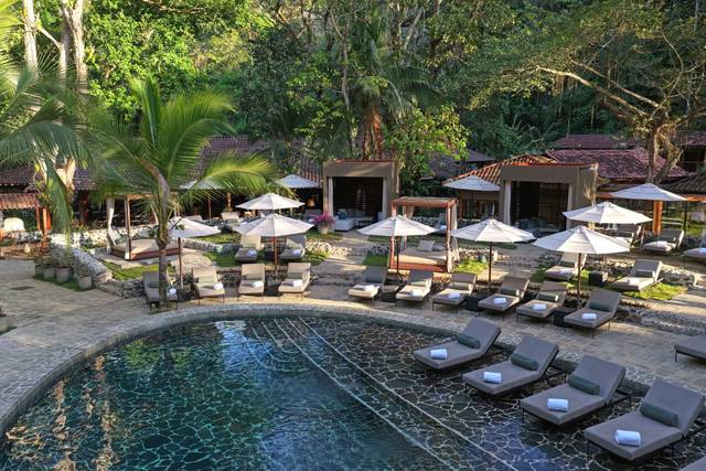 Santa Lucia, Jungle Hacienda