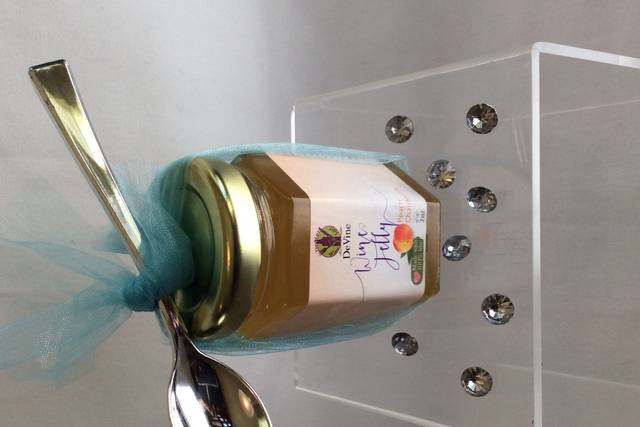 DeVine Handz (DeVine Wine Jelly)