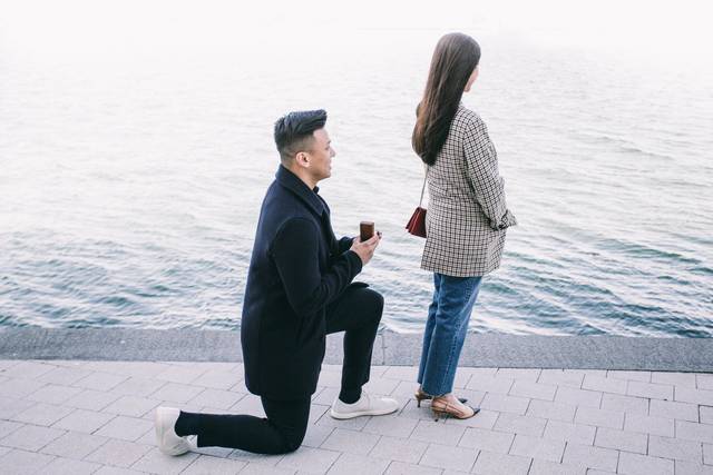 Down on one knee