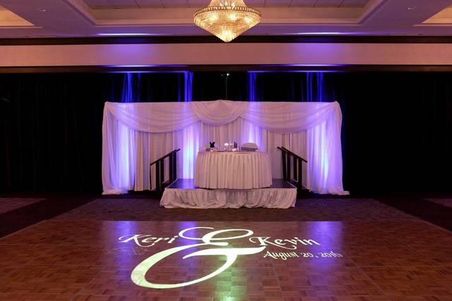 Monogram light