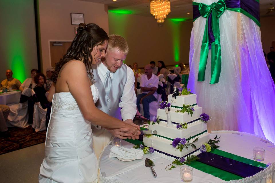 Cutting the cake