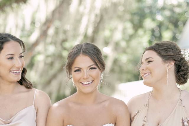 Bridal Party, Honey Horn
