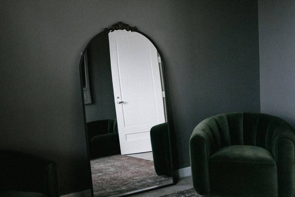 Groom's Suite