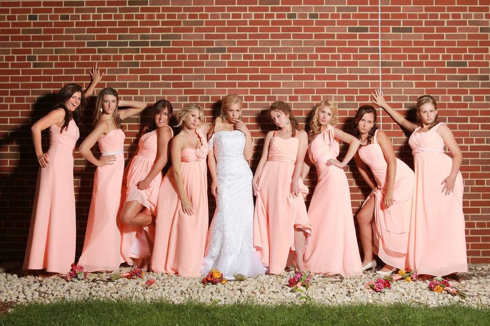 Beautiful bridal party - Jdog Studios