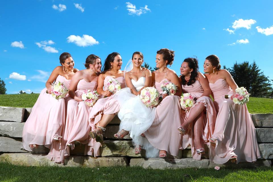 A sunny day bridal party - Jdog Studios