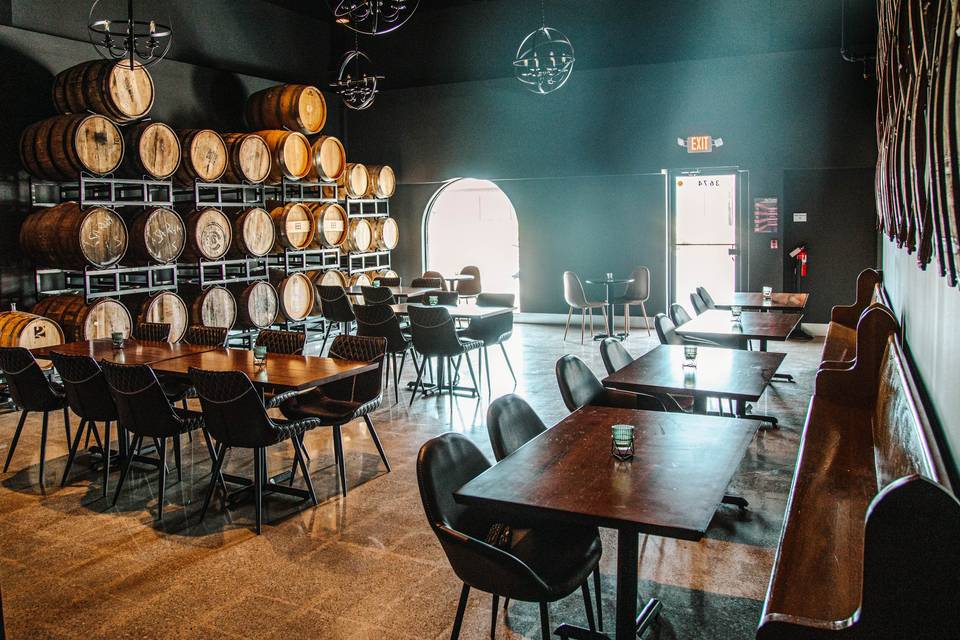 2Toms Barrel Room