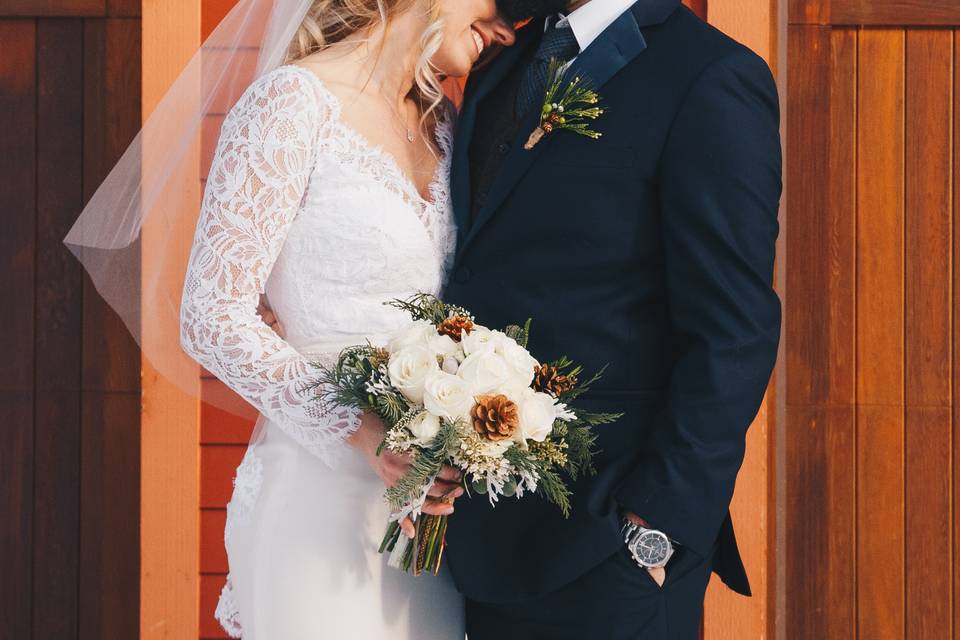 Vermont couple kiss outside