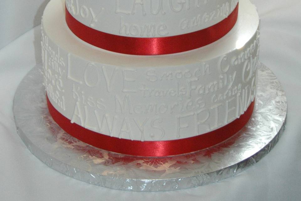 Round wedding cake