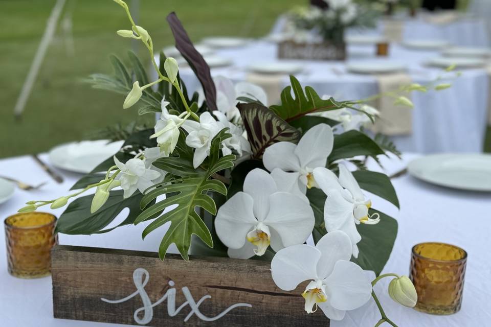 Centerpiece decor