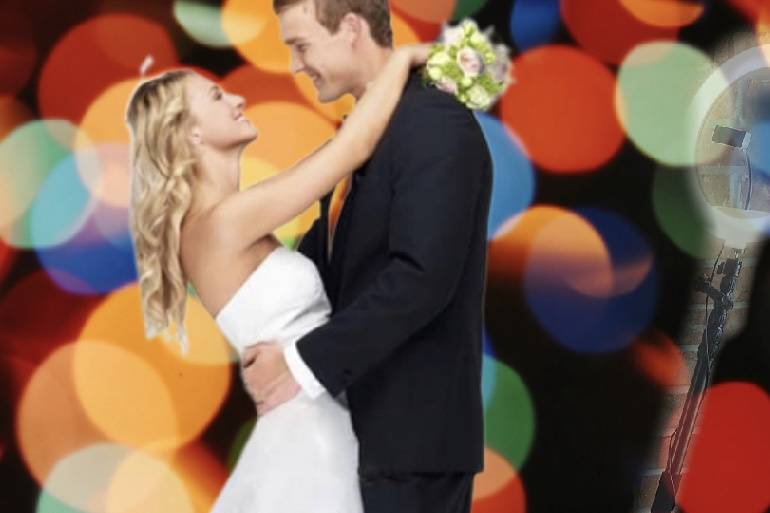 360 Couple w/ backdrop