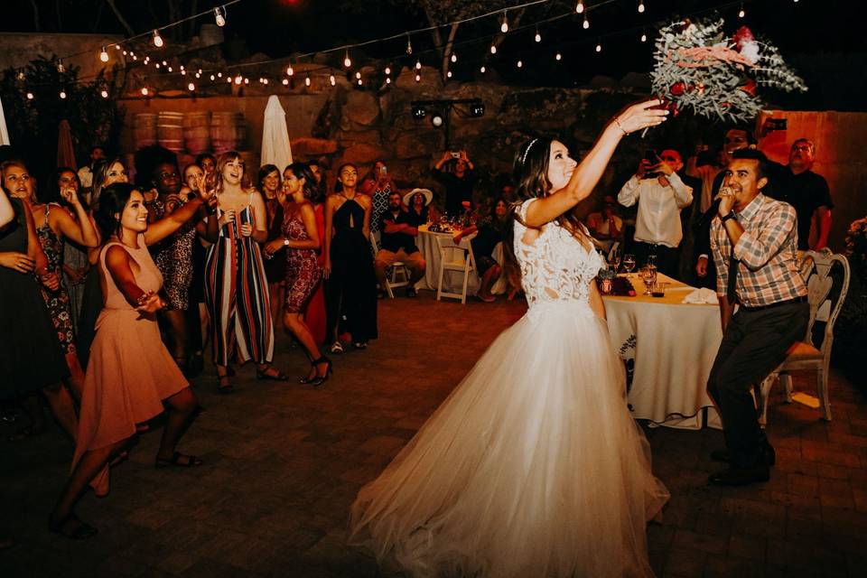 Bouquet toss