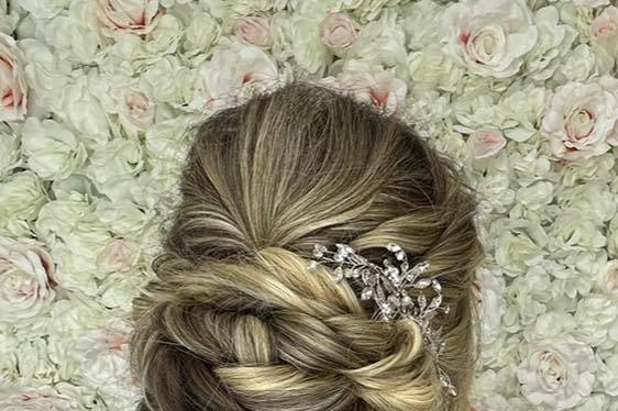 Updo with hairpiece