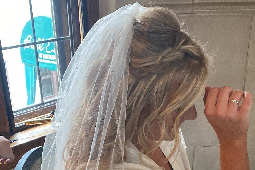 Hairstyle with veil