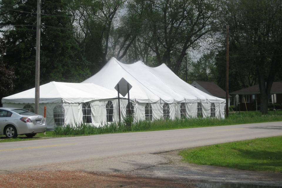 Roadside tent