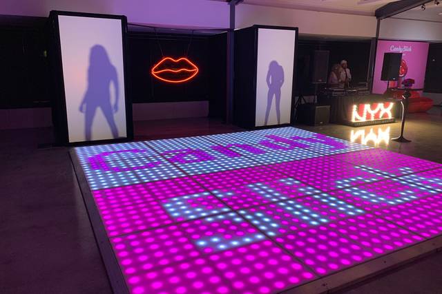 Dance floor and vertical screens