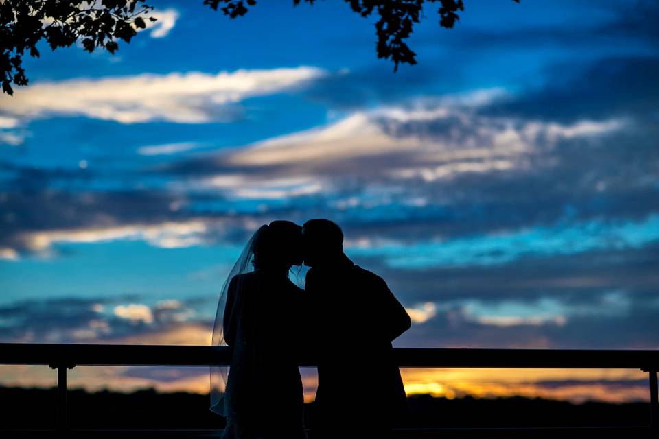 Sunset bride & groom