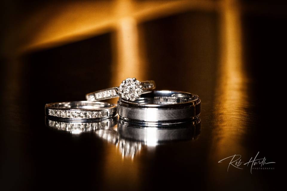 A gorgeous wedding ring set