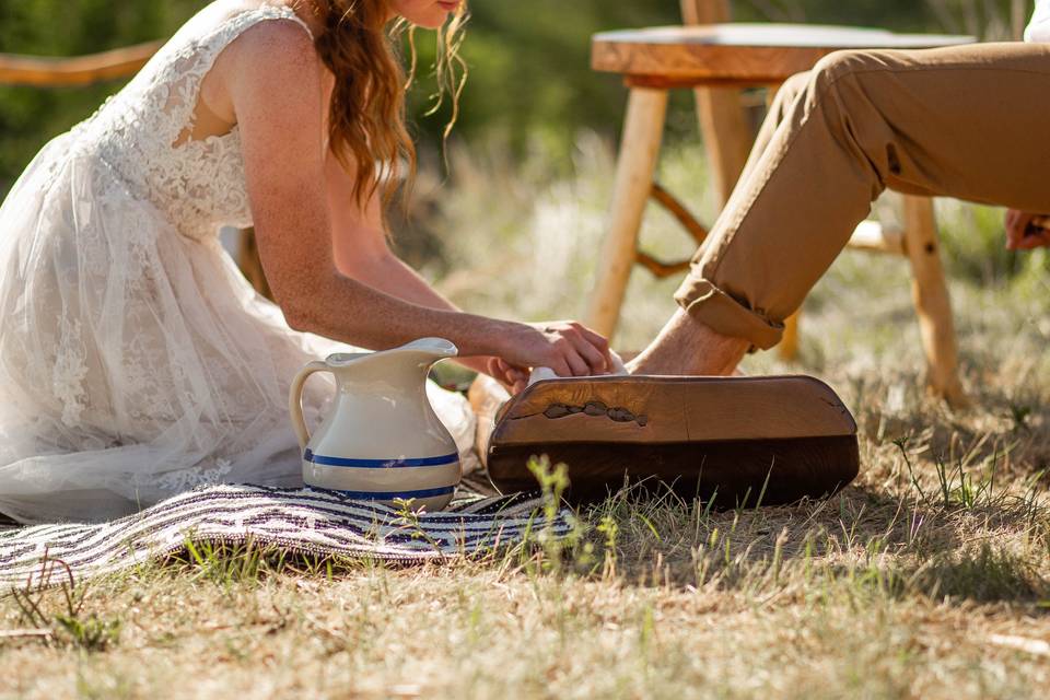 Washing feet ceremony