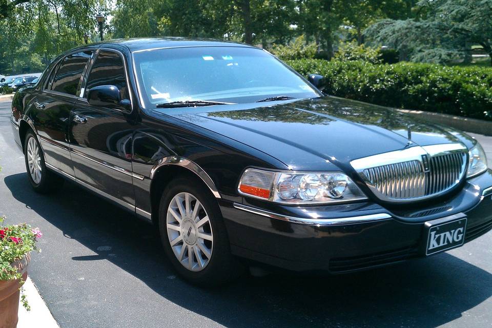 King Limousine & Transportation - Transportation - King of Prussia