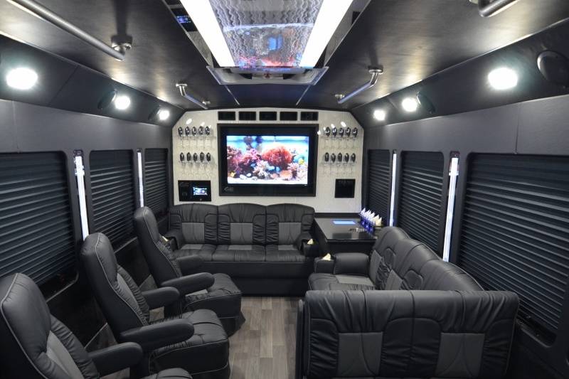 First Class Limousine