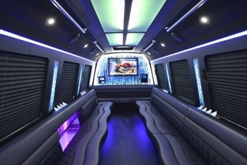 First Class Limousine