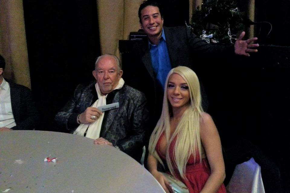 MIXING MUSIC FOR THE ONE AND ONLY ROBIN LEACH.