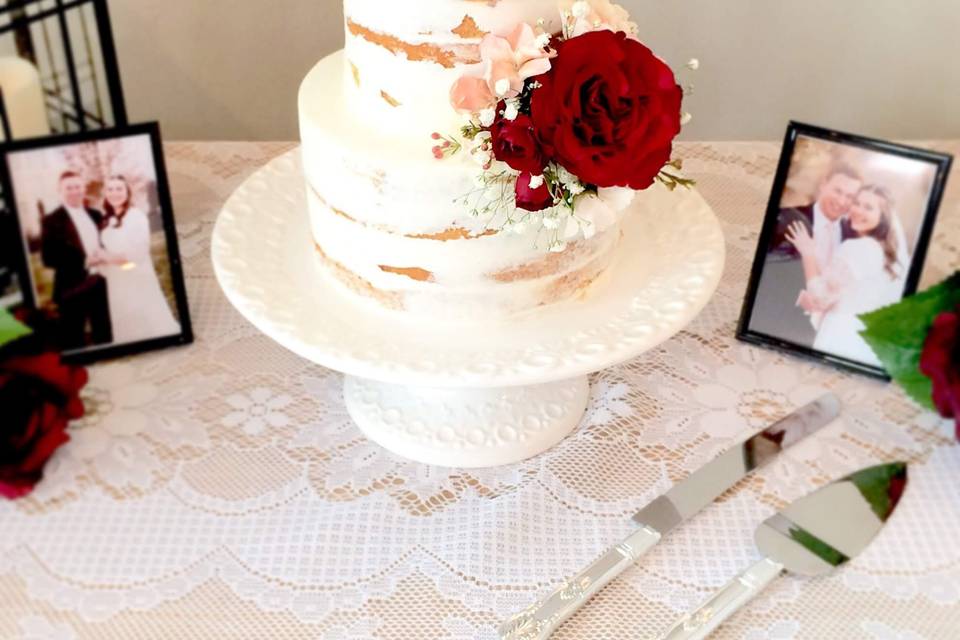 Winter wedding cake