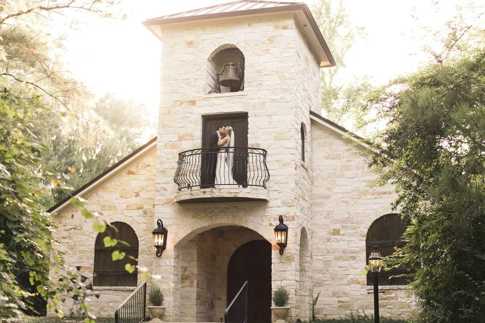 Kiss on the Chapel Balcony