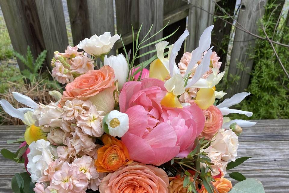 Cheery pink and coral bouquet