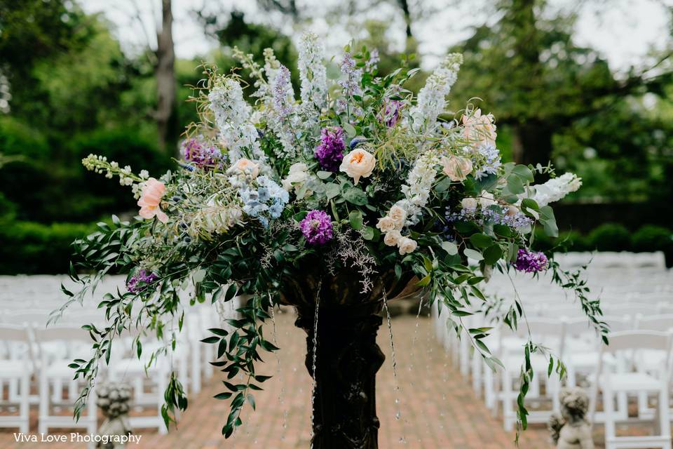 Blush and cream bridal bouquet