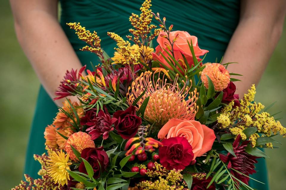 Boho flower crown and bouquet