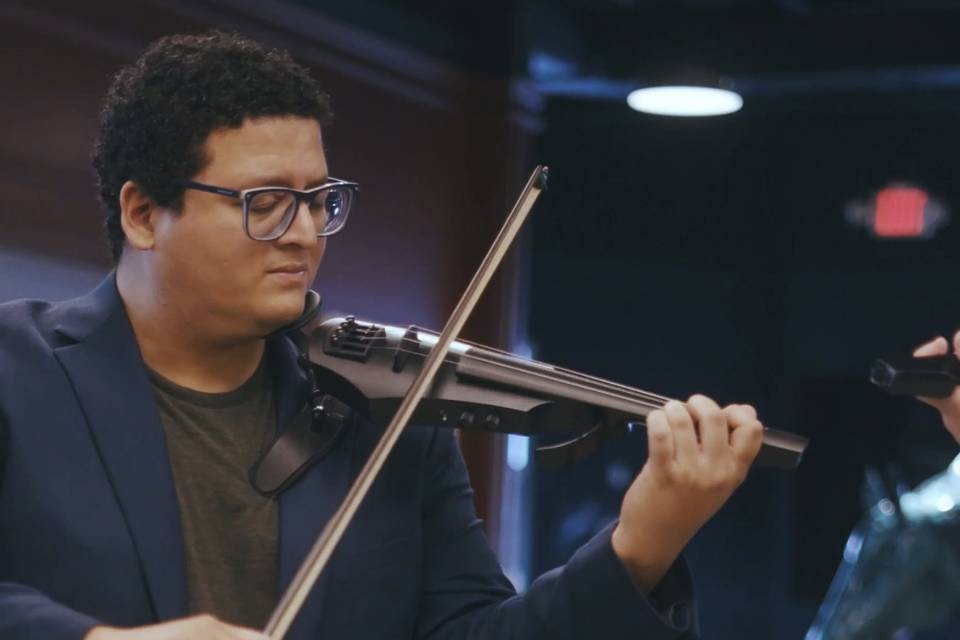 Jose Meza, violin
