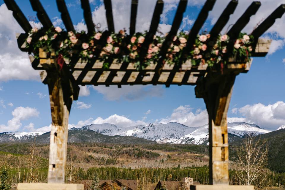 Devil's Thumb Ranch Ceremony