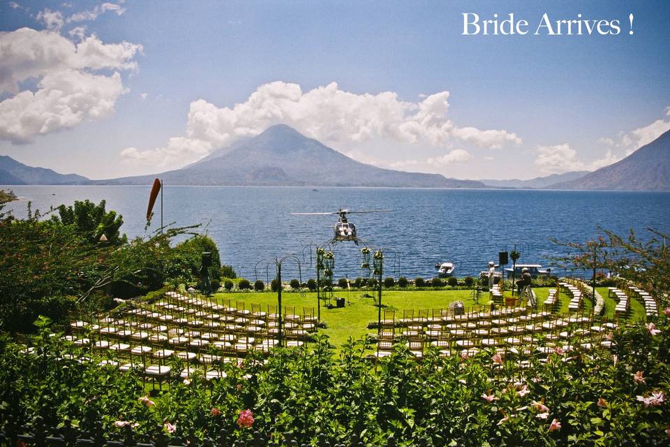 Bride arrives by helicopter