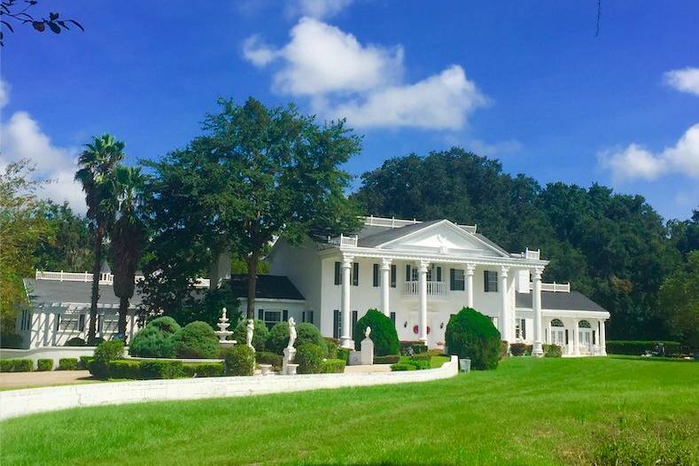 Mansion front lawn