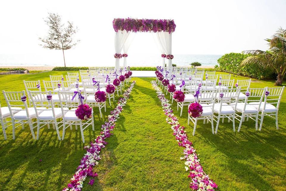 Floral aisle and arch decor