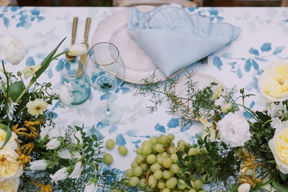 Jardin blue floral linen