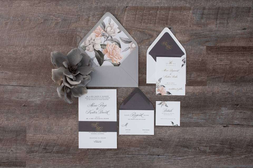 Floral luxury wedding invitati